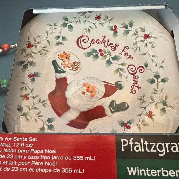 Pfaltzgraff Winterberry Cookies and Milk for Santa Set Open Box - Picture 2 of 13